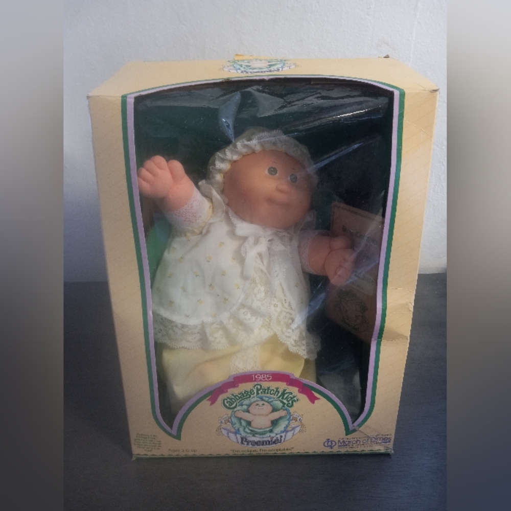 Vintage Caleco 1983 Cabbage Patch Kids Preemie Doll Hilda Celina New In Box
